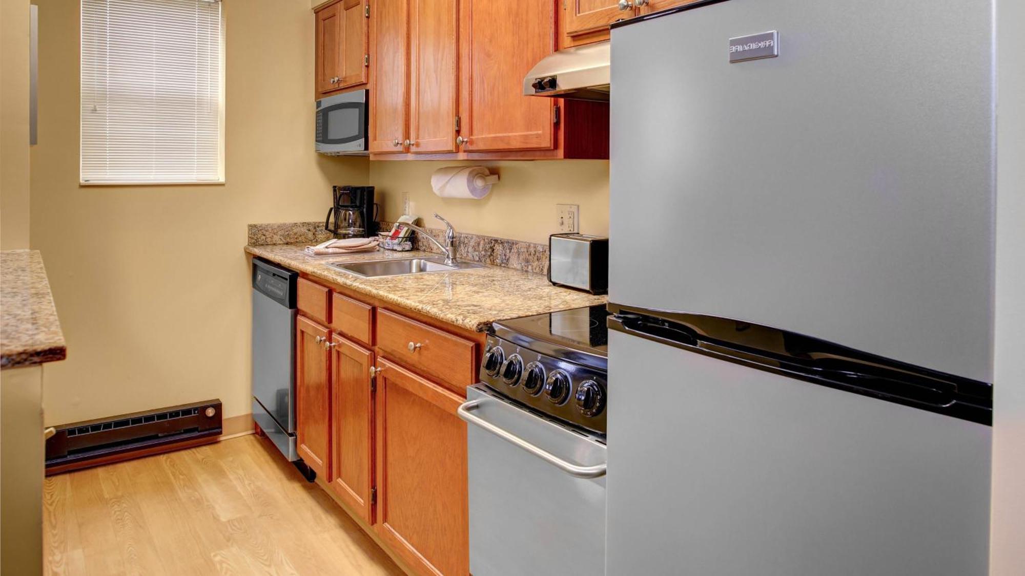 Towneplace Suites By Marriott Cleveland Уэстлейк Экстерьер фото
