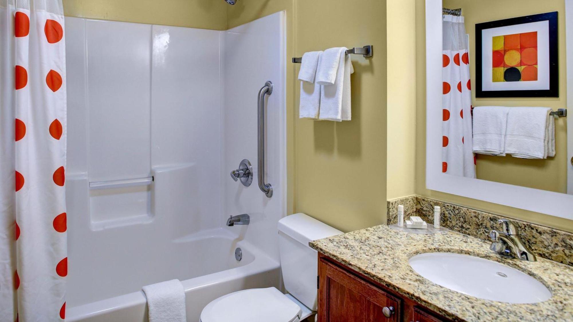 Towneplace Suites By Marriott Cleveland Уэстлейк Экстерьер фото