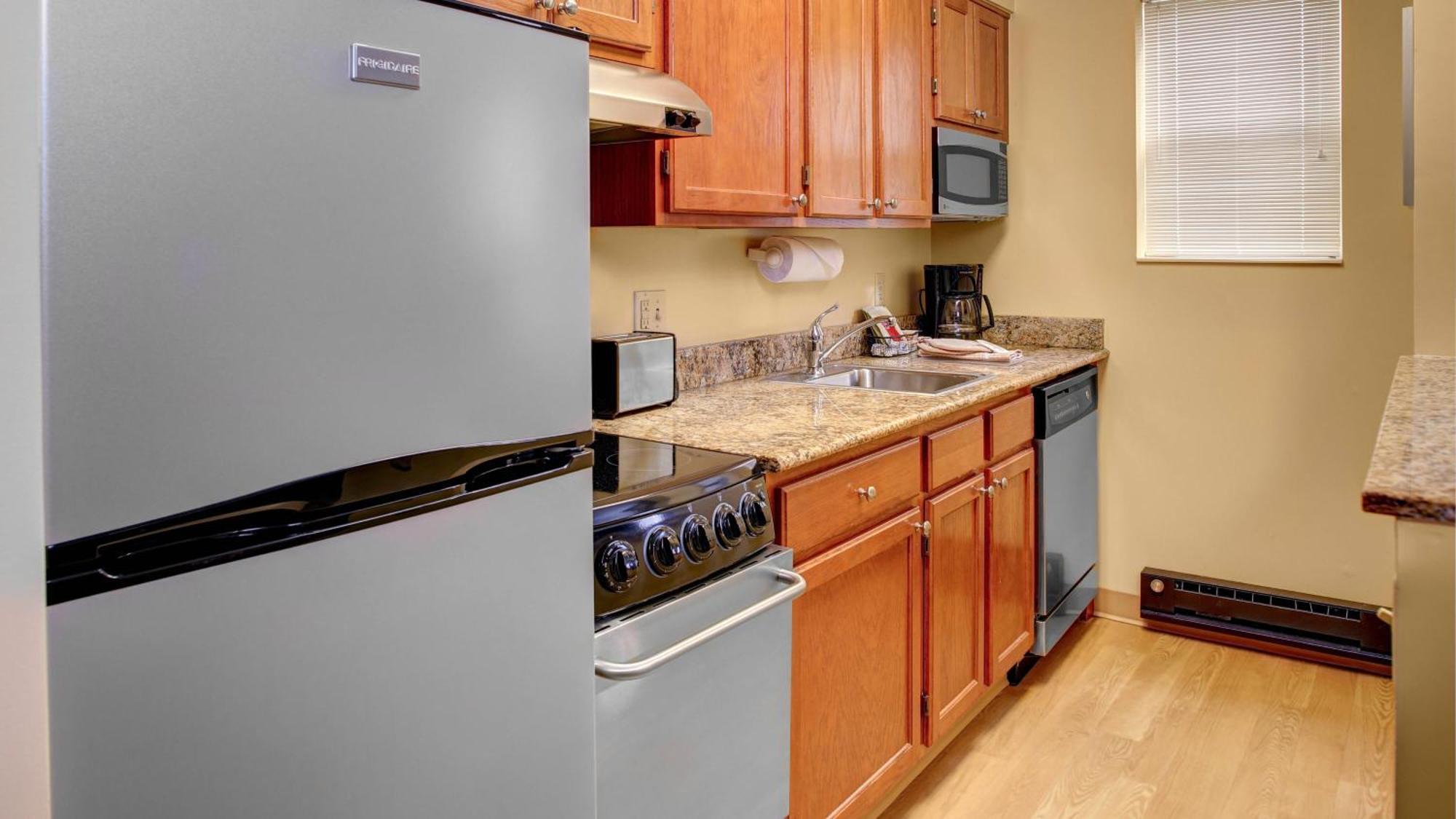 Towneplace Suites By Marriott Cleveland Уэстлейк Экстерьер фото