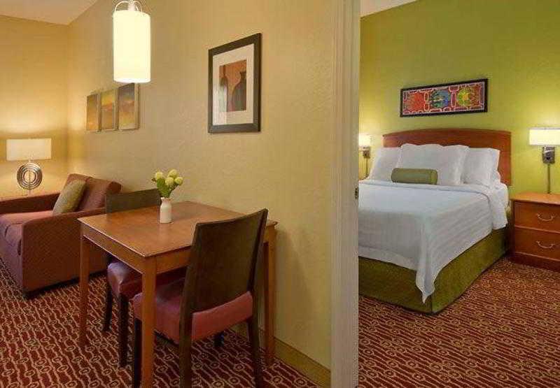 Towneplace Suites By Marriott Cleveland Уэстлейк Экстерьер фото