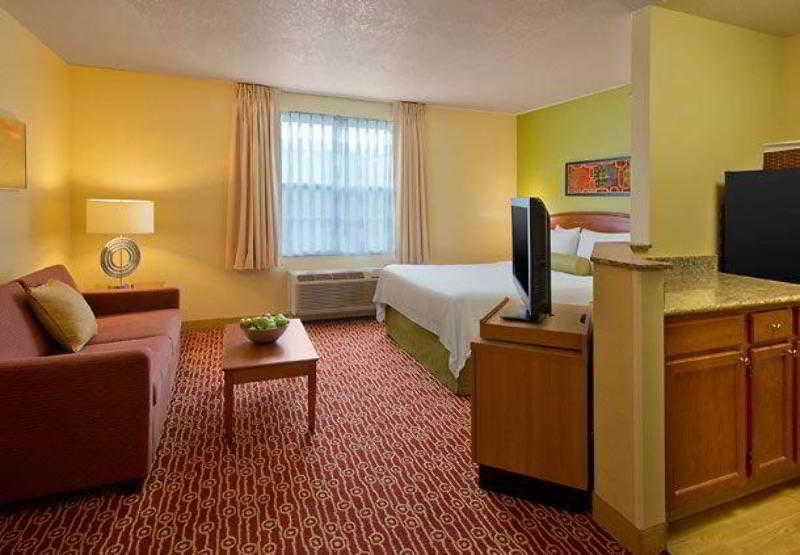 Towneplace Suites By Marriott Cleveland Уэстлейк Экстерьер фото